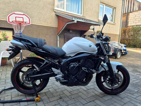 YAMAHA FZ 600, 2008 m. - 2/10