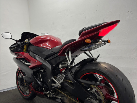 YAMAHA YZF-R 600, 2007 m. - 1/8