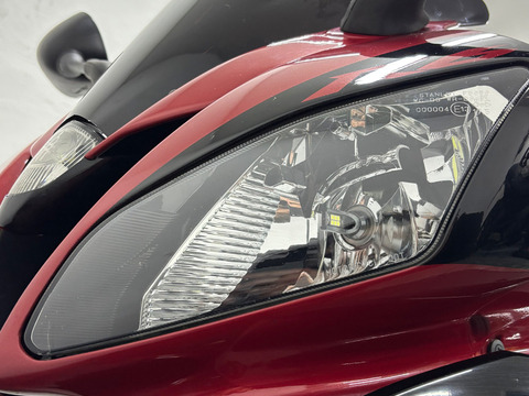 YAMAHA YZF-R 600, 2007 m. - 2/8