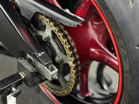 YAMAHA YZF-R 600, 2007 m. - 4/8