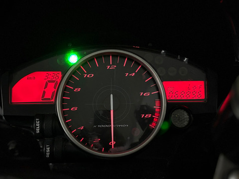 YAMAHA YZF-R 600, 2007 m. - 8/8