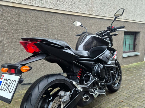 YAMAHA XJ 600, 2011 m. - 3/10