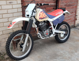 HONDA XR 600, 1997 m.