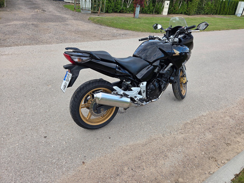 HONDA CBF 600, 2004 m. - 5/10