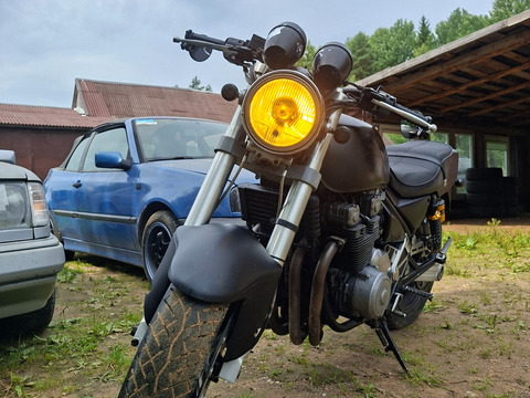 KAWASAKI ZEPHYR 550, 1993 m. - Mažeikiai - Motociklai - Motodata.lt