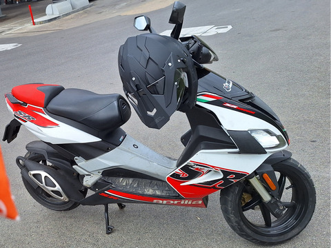APRILIA SR 50, 2012 m. - 2/2